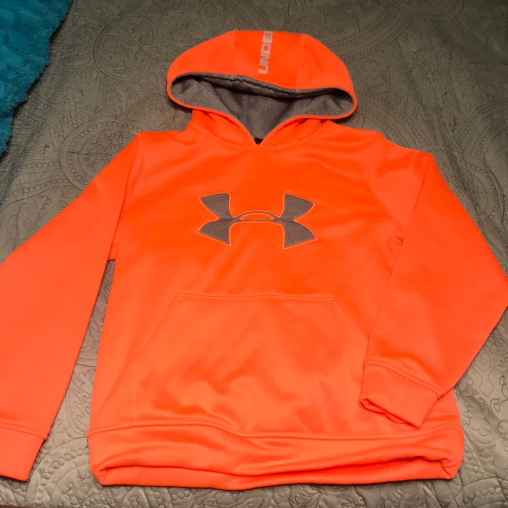 Under Armour sweatshirt
